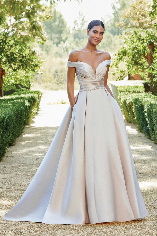 Trouwjurk Sincerity 44222